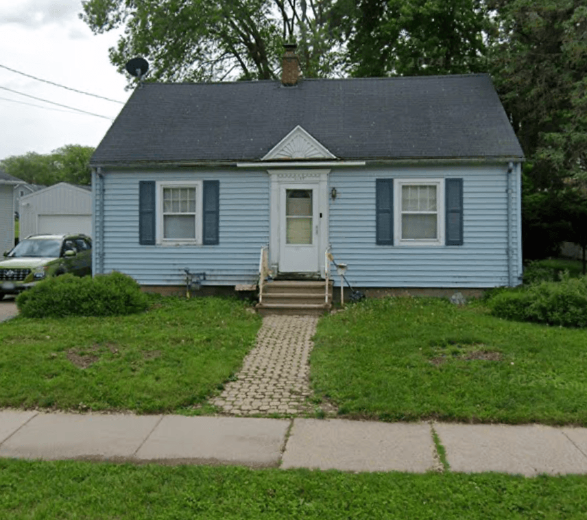 Cash home purchase at 1157 W 7th, Wisconsin: Foundation issues
