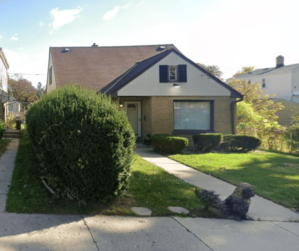 Cash home purchase at 5064 N 26th, Wisconsin: Probate / Inherited property